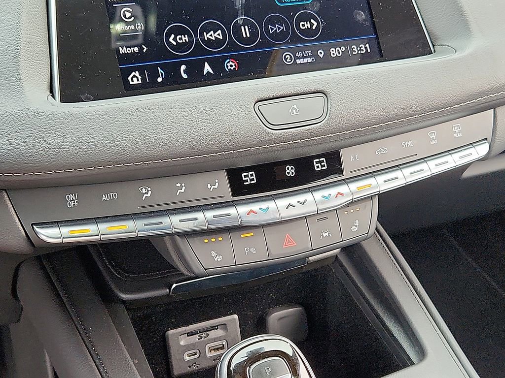 Used 2022 Cadillac XT4 Premium Luxury w/ Cold Weather Package image 15
