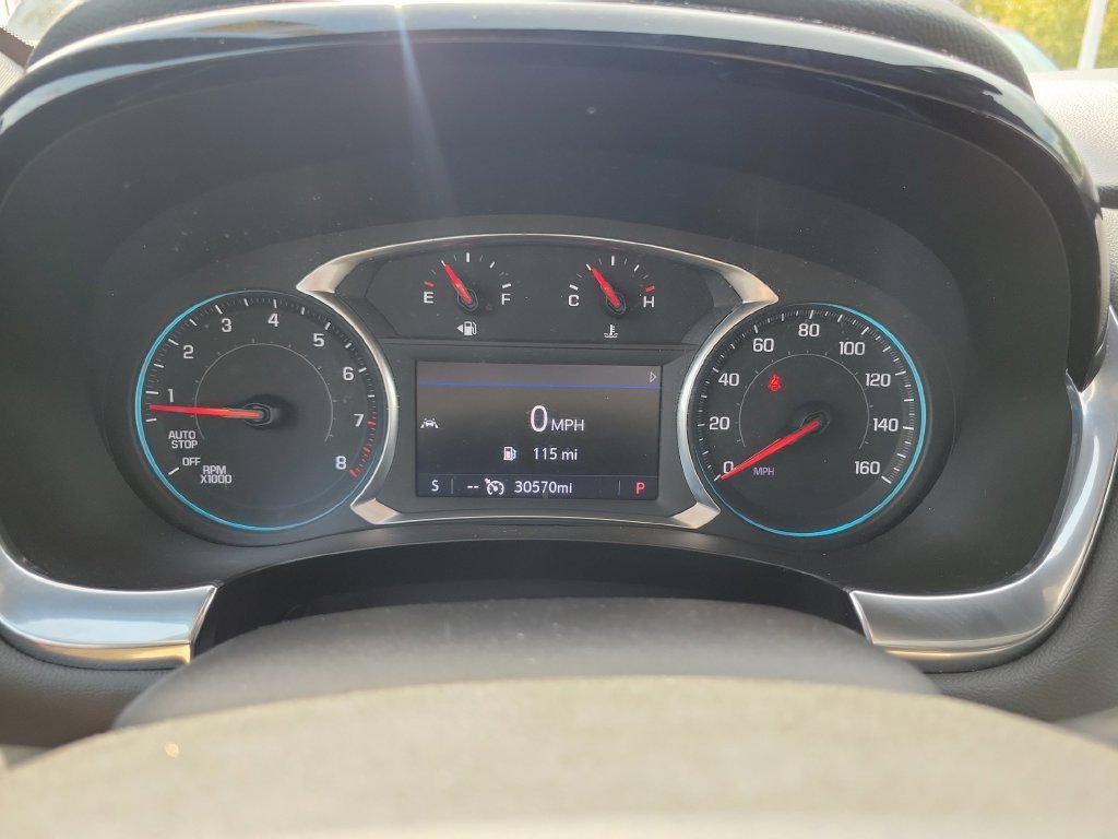 Used 2023 Chevrolet Traverse LT FWD image 26