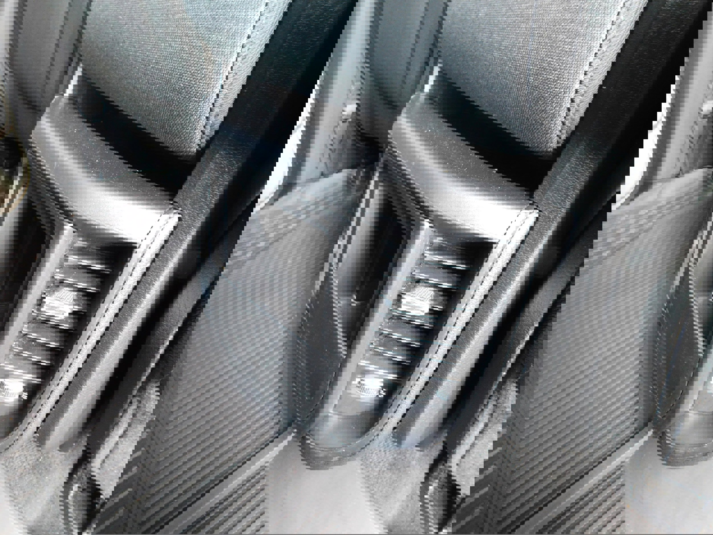 Used 2021 RAM 1500 Big Horn image 11