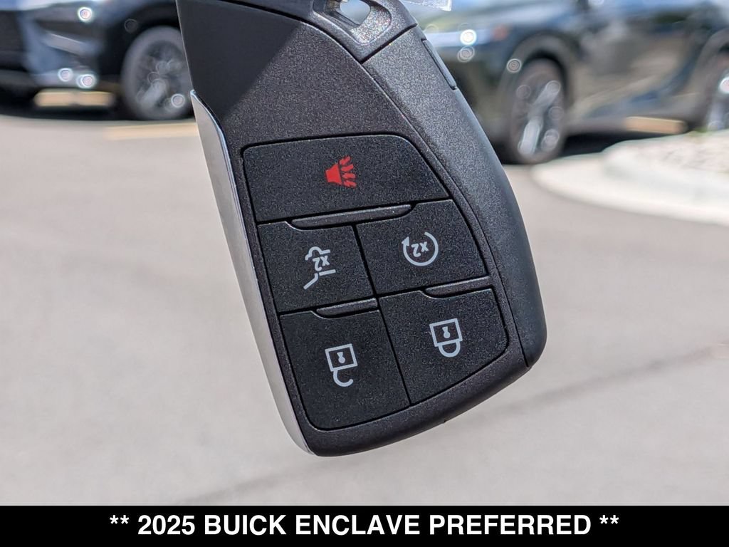 Used 2025 Buick Enclave Preferred w/ Power Package FWD image 26