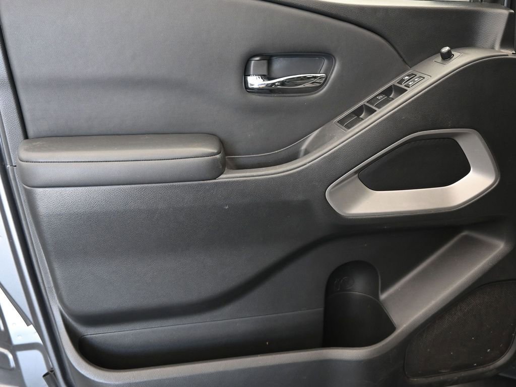 Used 2022 Nissan Frontier SV image 20
