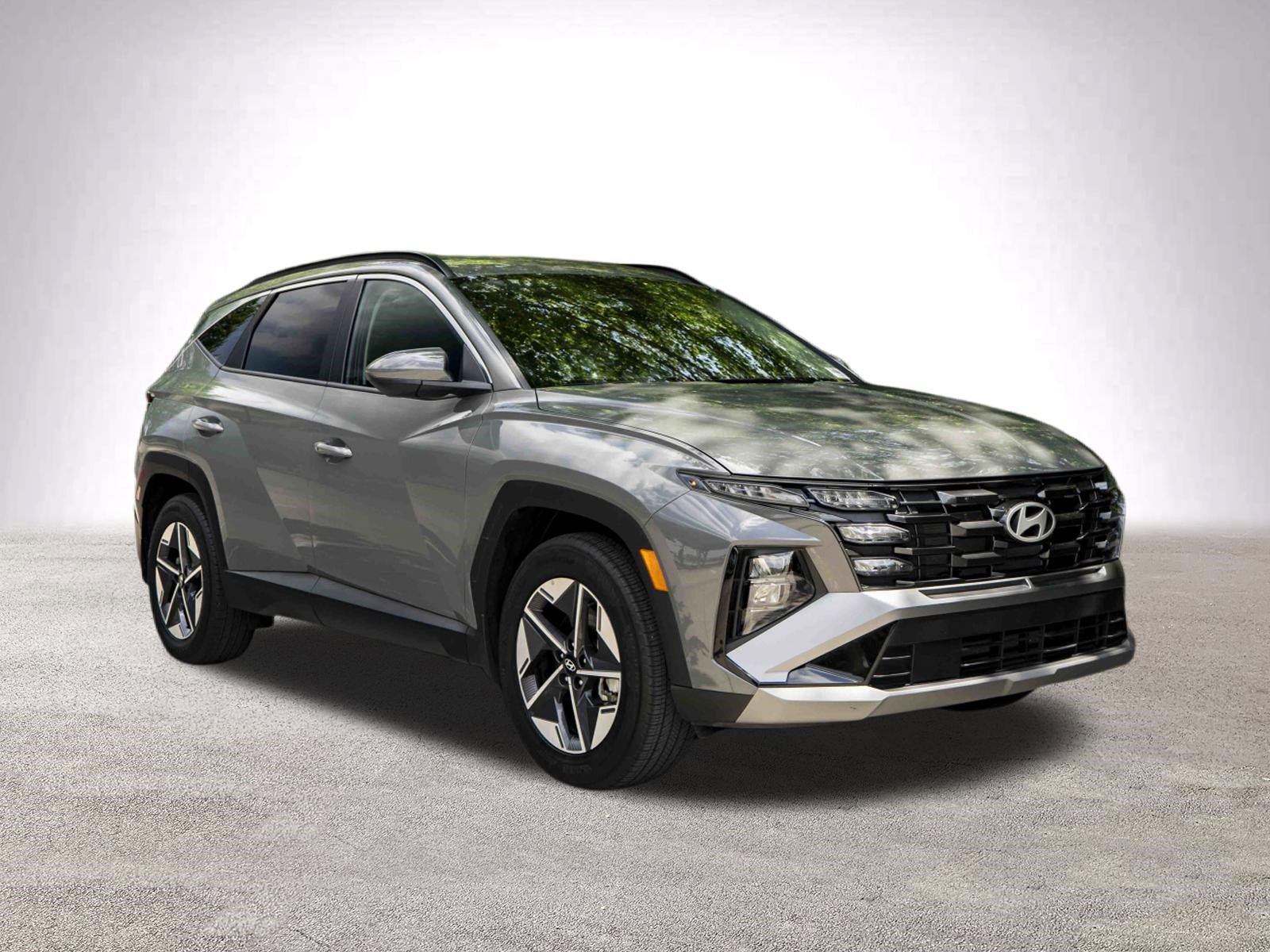 Used 2026 Hyundai Tucson SEL FWD image 2
