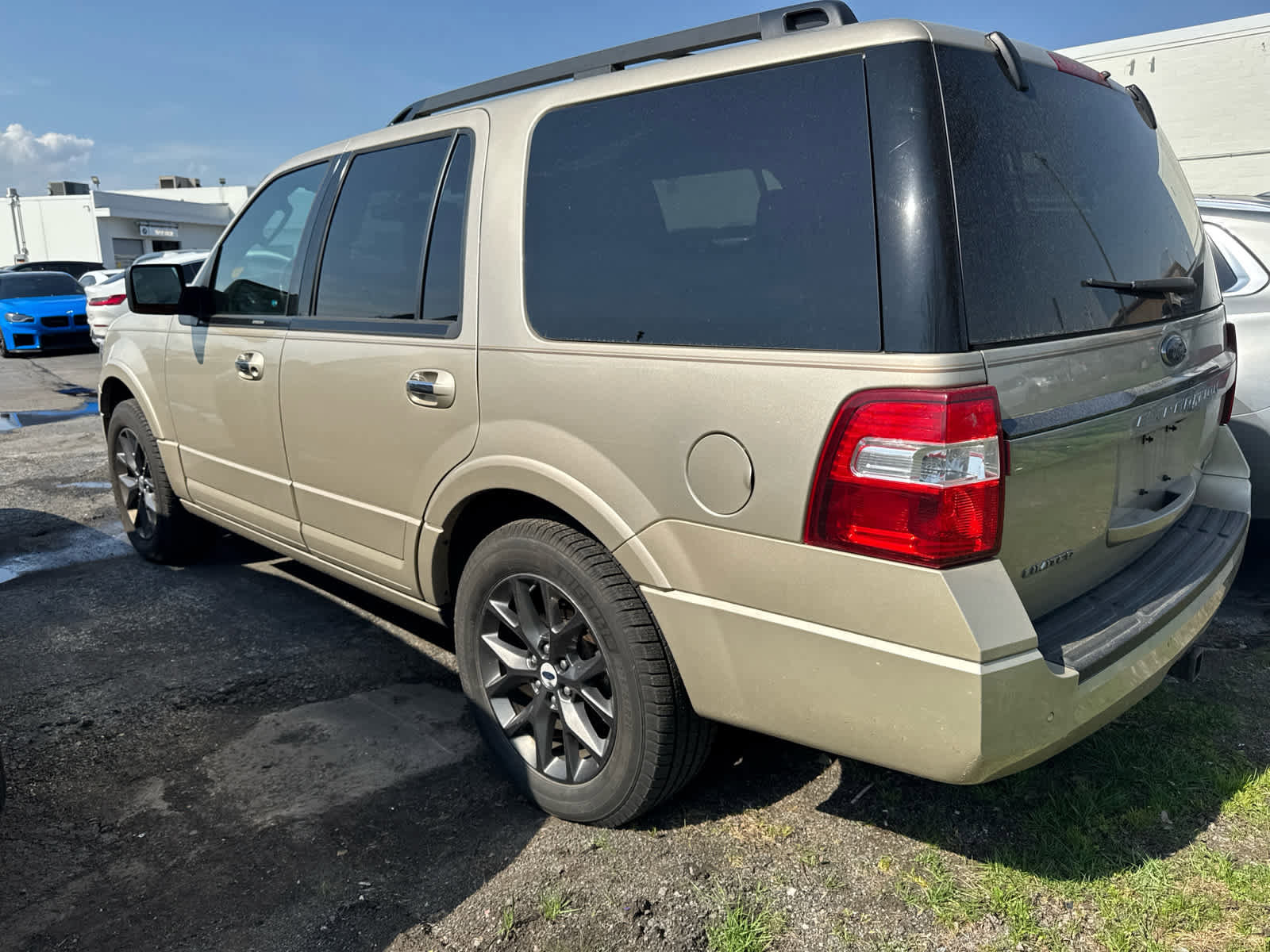 Used 2017 Ford Expedition Limited w/ Equipment Group 301A image 4