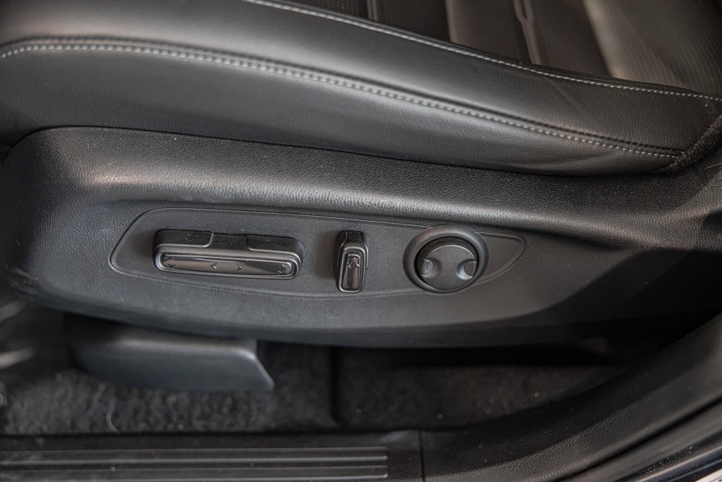Used 2025 Honda CR-V EX-L image 23