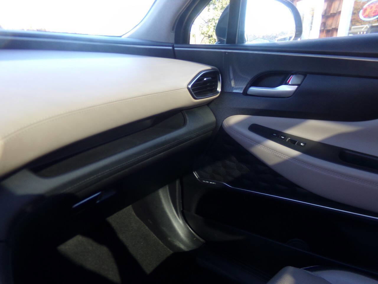 Used 2021 Hyundai Santa Fe Limited image 32