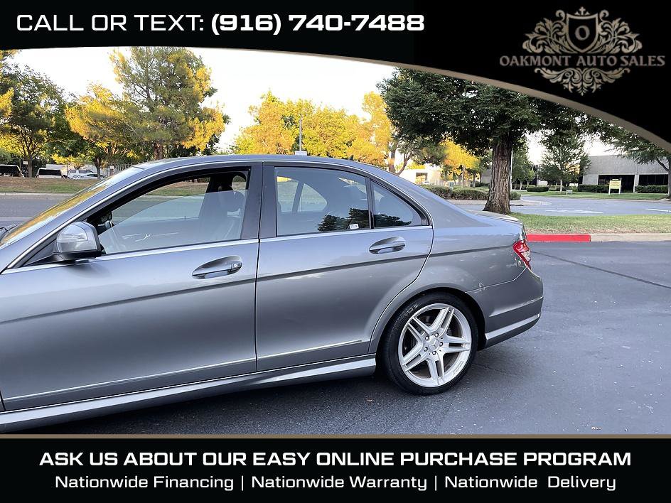 Used 2009 Mercedes-Benz C 300 Sedan image 4