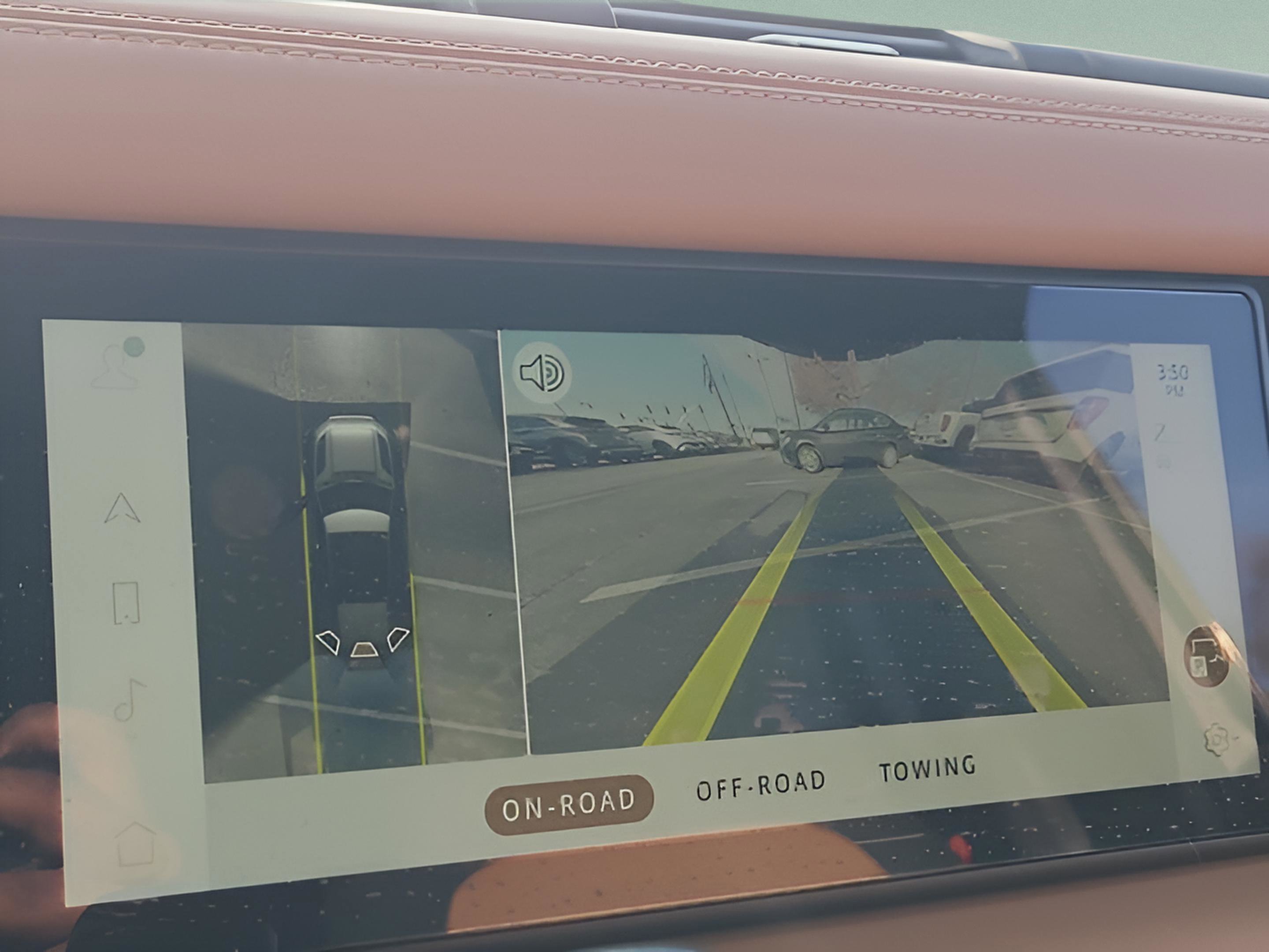 Used 2023 Land Rover Defender 110 X-Dynamic SE image 20