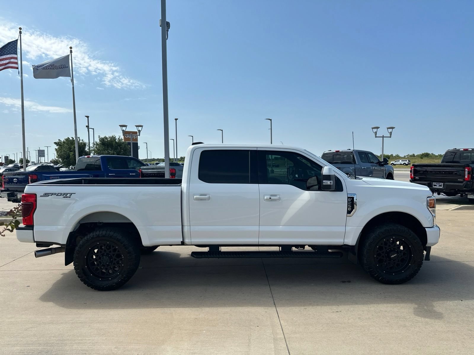 Used 2022 Ford F250 Lariat w/ Lariat Ultimate Package AWD/4WD image 7