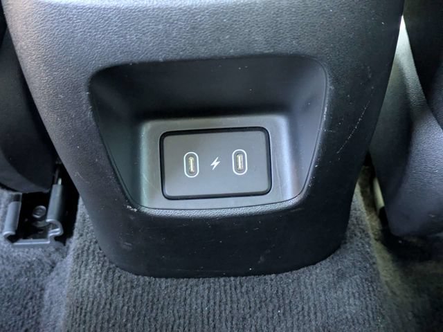 Used 2025 Hyundai Elantra SE FWD image 13
