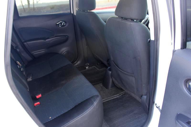 Used 2016 Nissan Versa Note SV FWD image 14