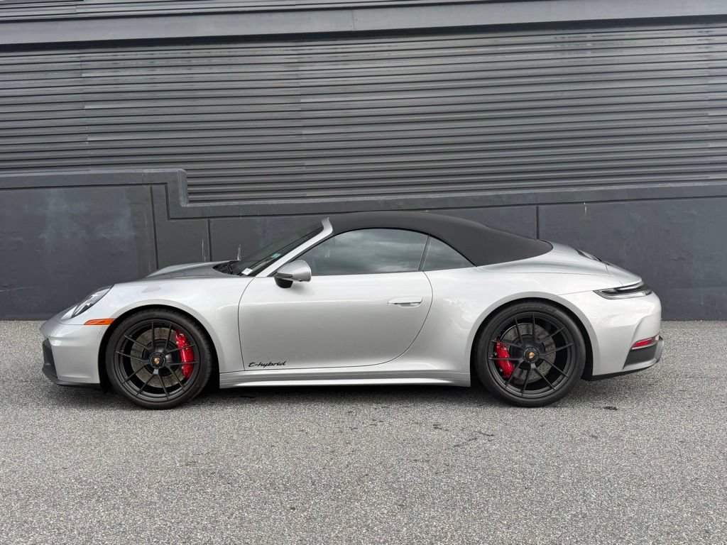 Certified 2026 Porsche 911 Carrera 4 GTS AWD/4WD image 2