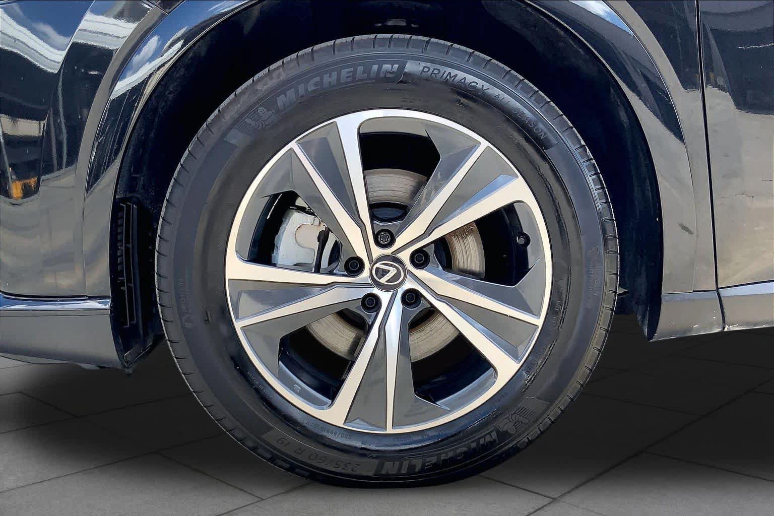 Used 2024 Lexus RX 350h w/ Accessory Package (Z1) AWD/4WD image 10