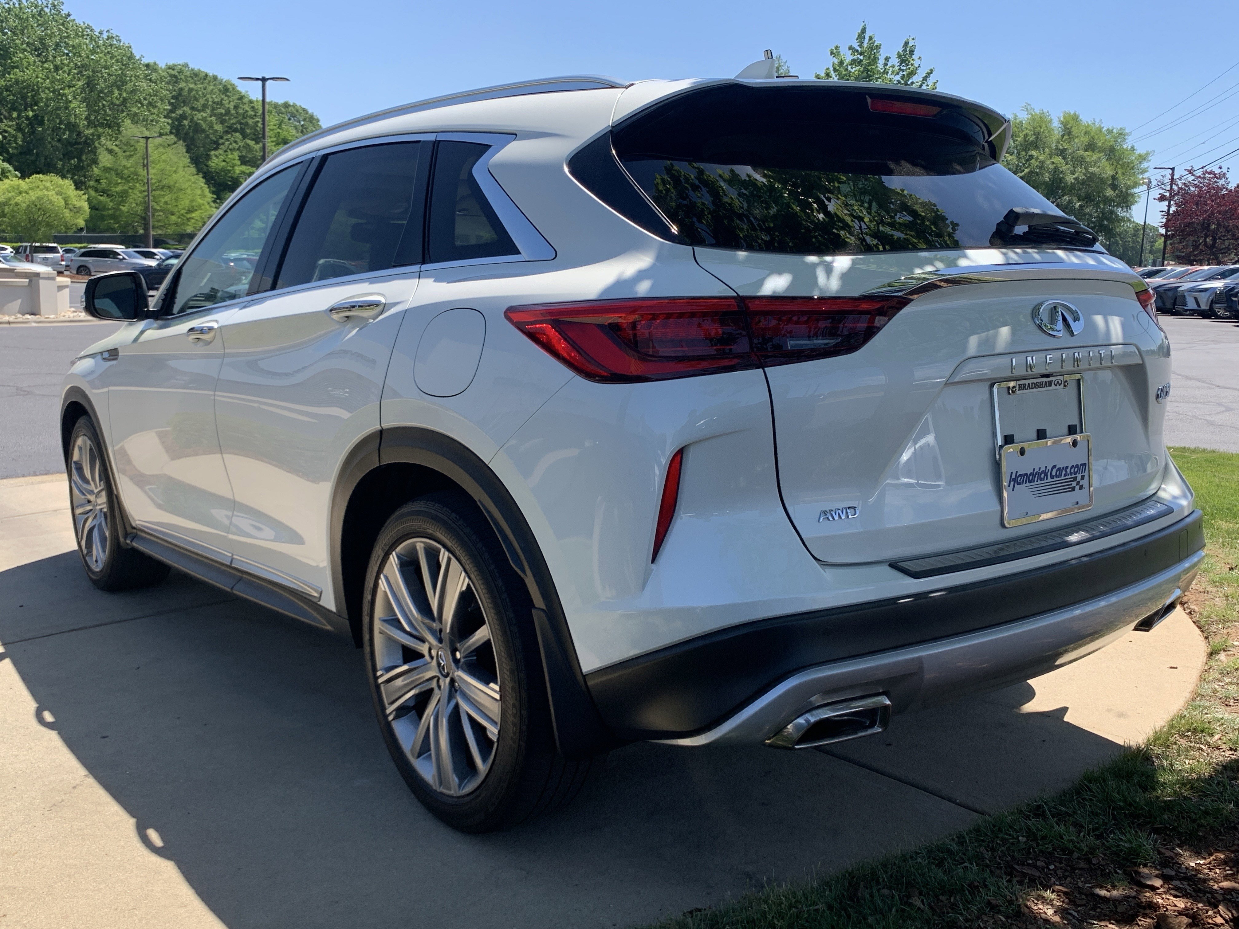 Used 2022 INFINITI QX50 Sensory w/ Cargo Package image 8