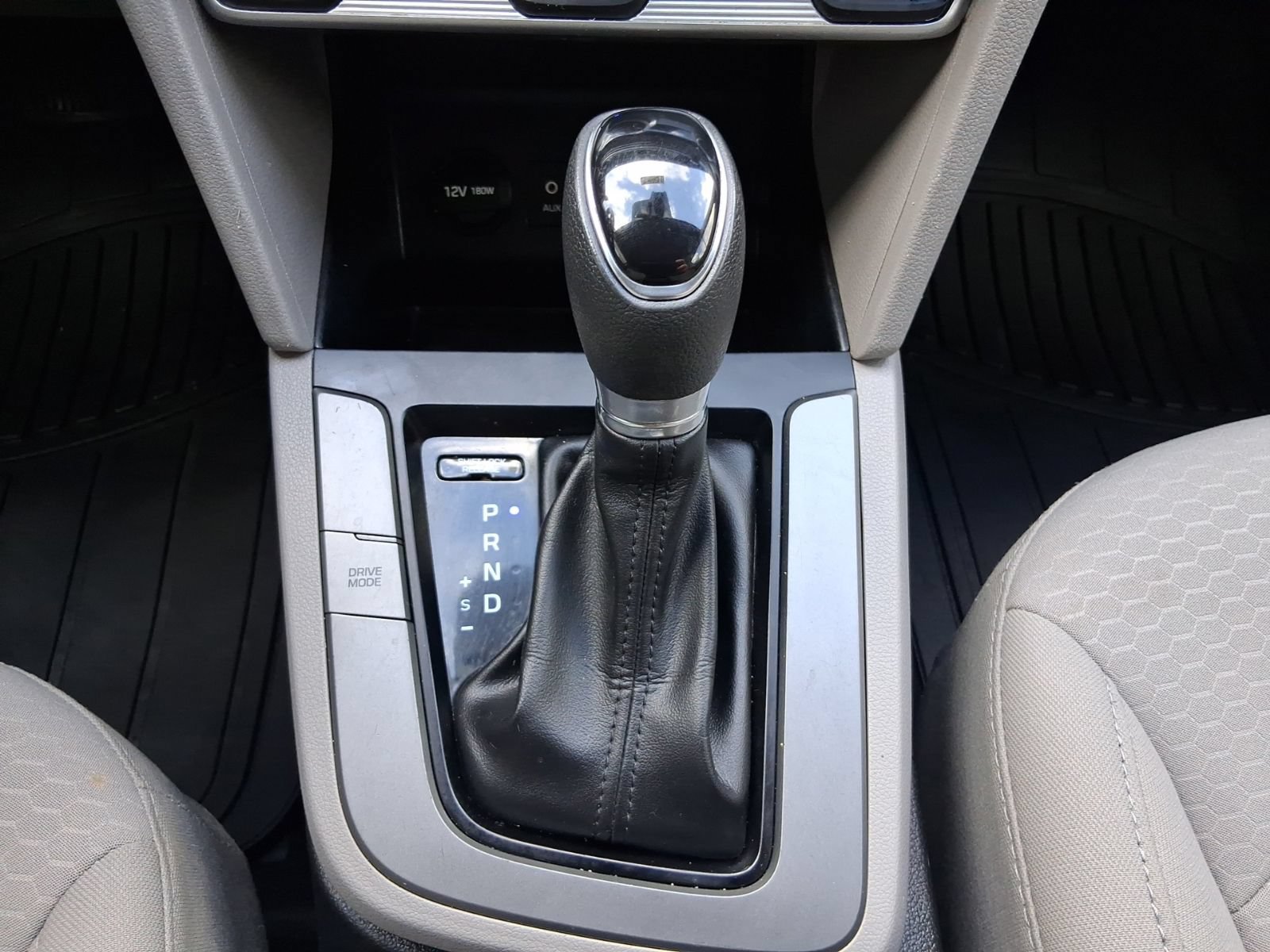 Used 2019 Hyundai Elantra SEL FWD image 27