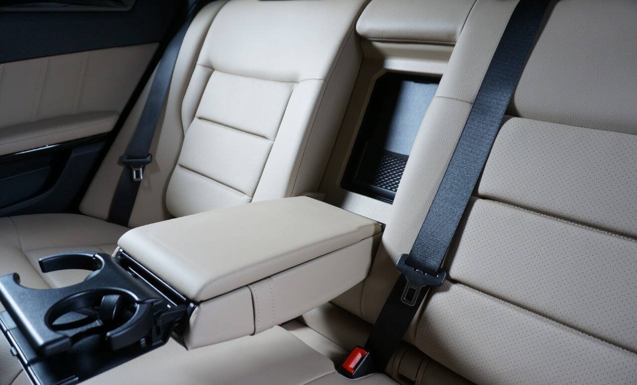 Used 2012 Mercedes-Benz E 350 Sedan image 26