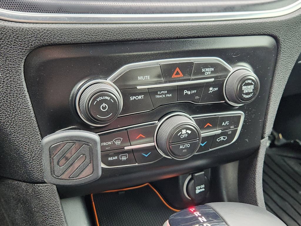 Used 2018 Dodge Charger GT AWD/4WD image 10