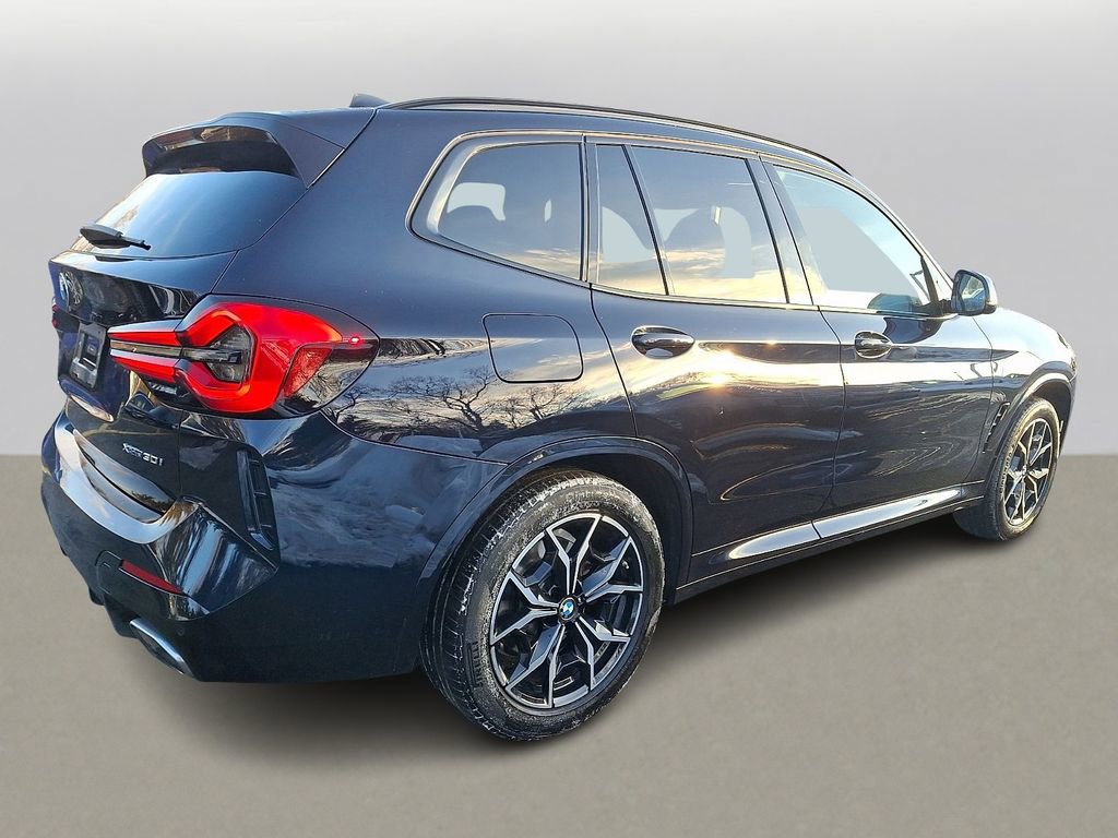 Certified 2024 BMW X3 xDrive30i w/ Premium Package image 4
