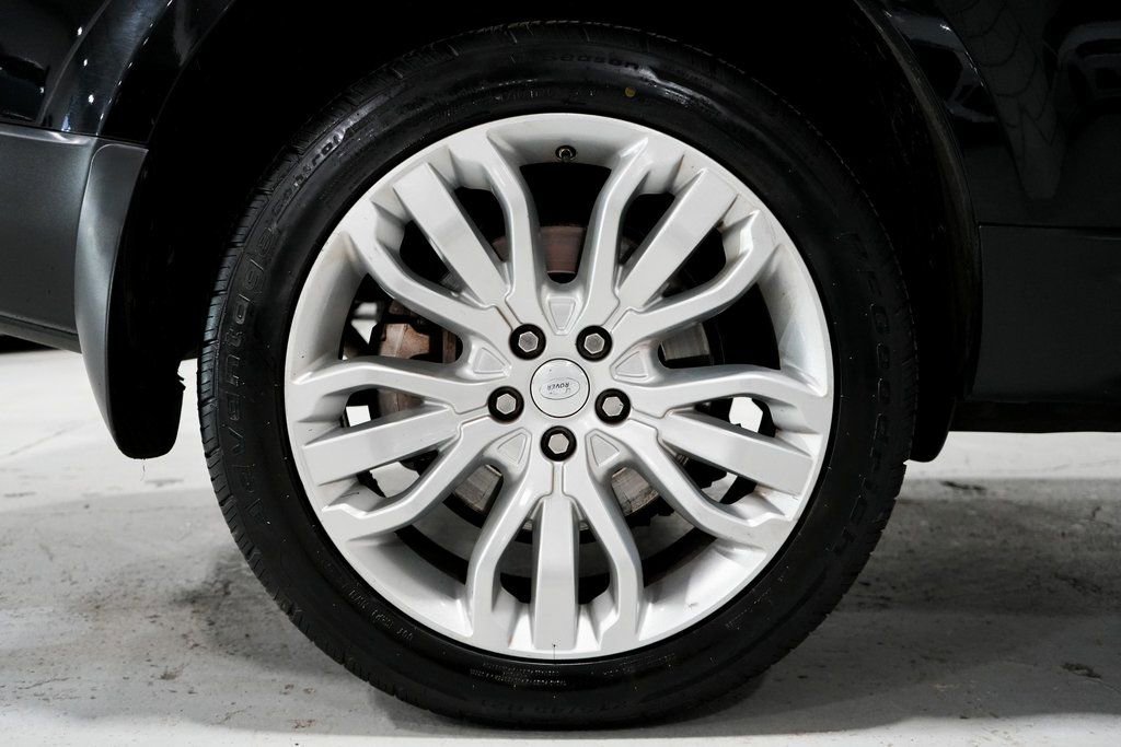 Used 2017 Land Rover Range Rover Sport HSE image 36