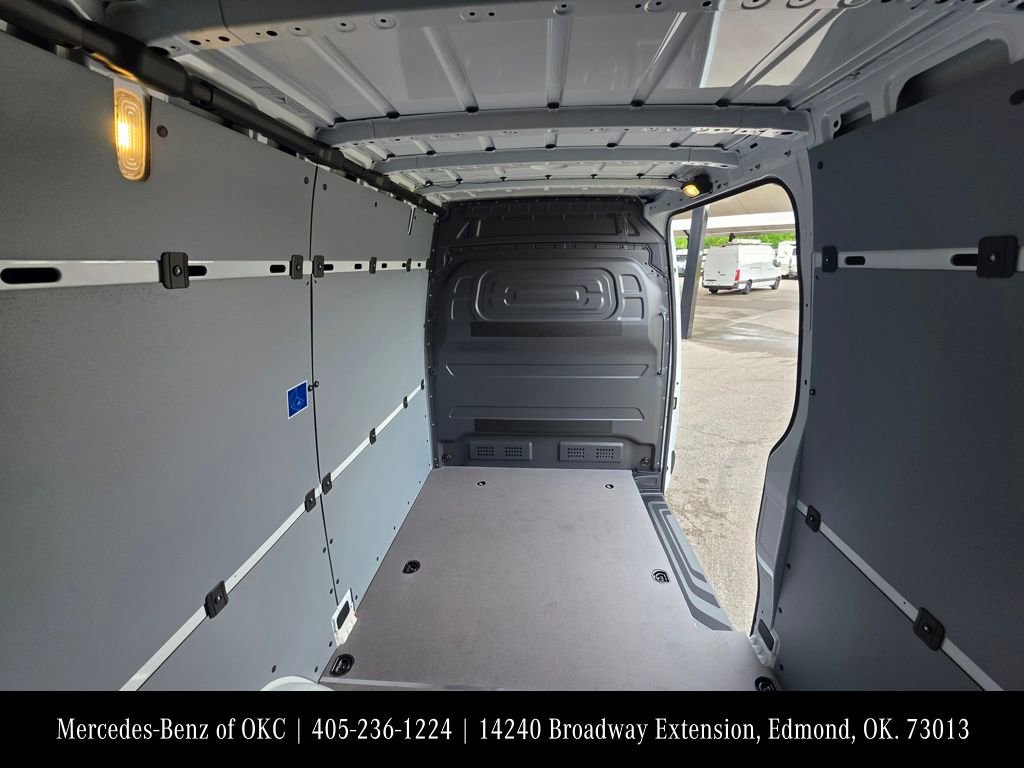 New 2026 Mercedes-Benz Sprinter 2500 image 7
