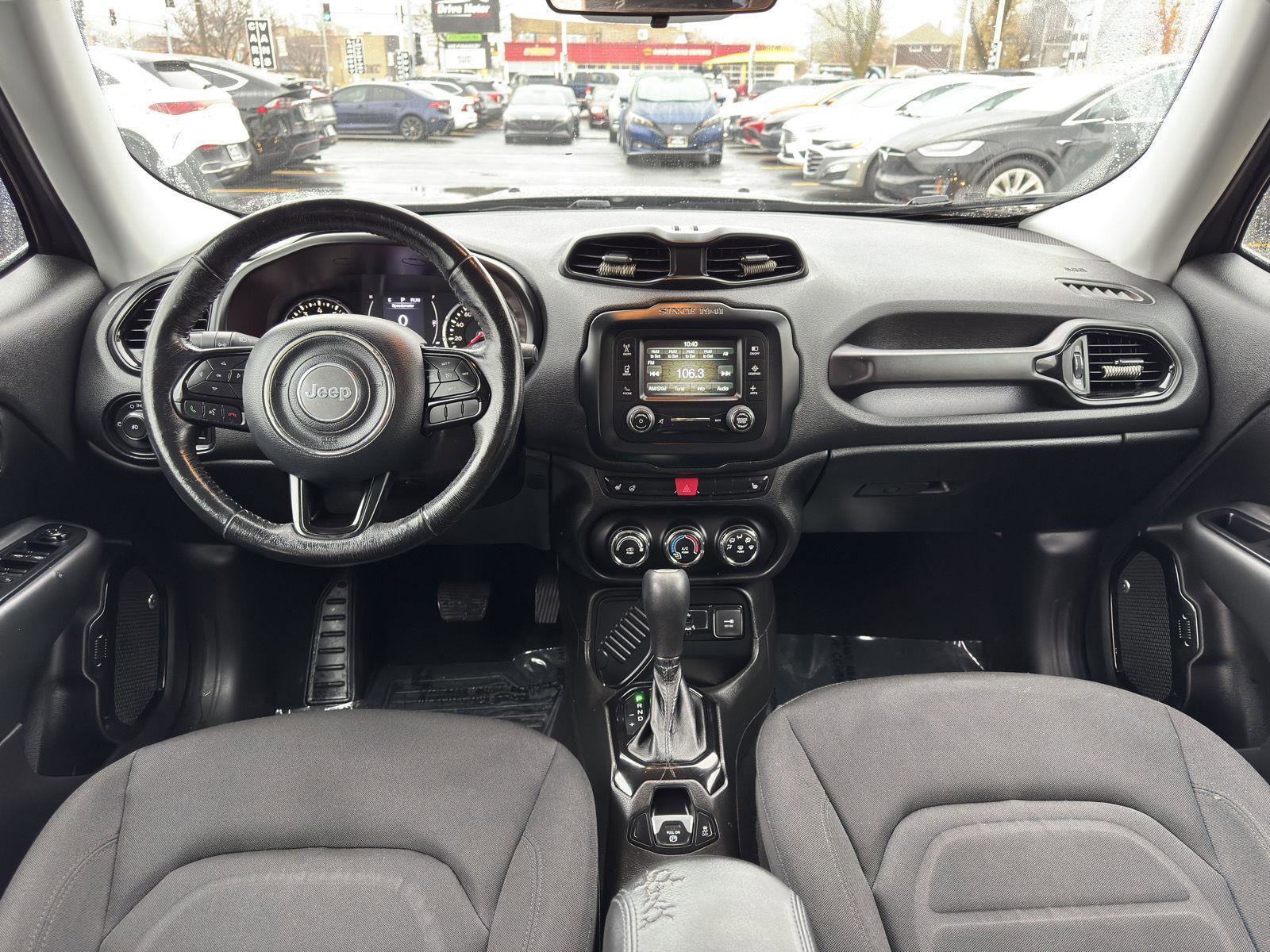 Used 2017 Jeep Renegade Altitude image 32