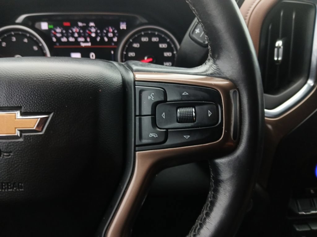 Used 2022 Chevrolet Silverado 1500 High Country w/ Technology Package AWD/4WD image 25