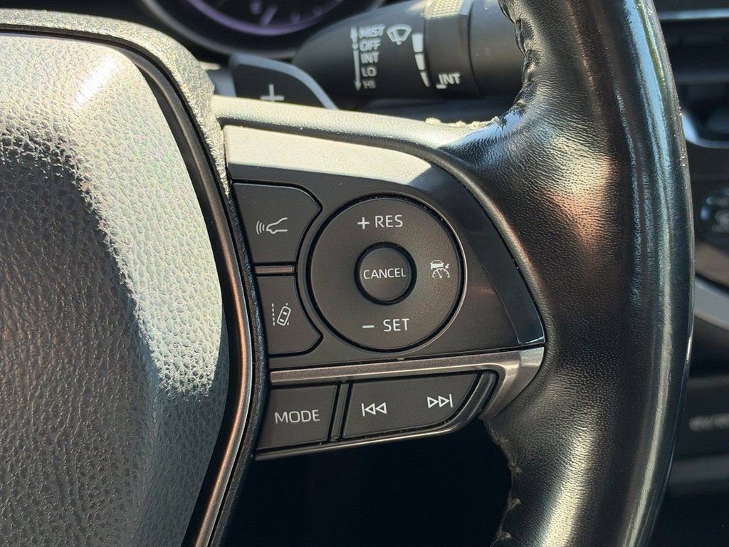 Used 2022 Toyota Camry SE FWD image 24