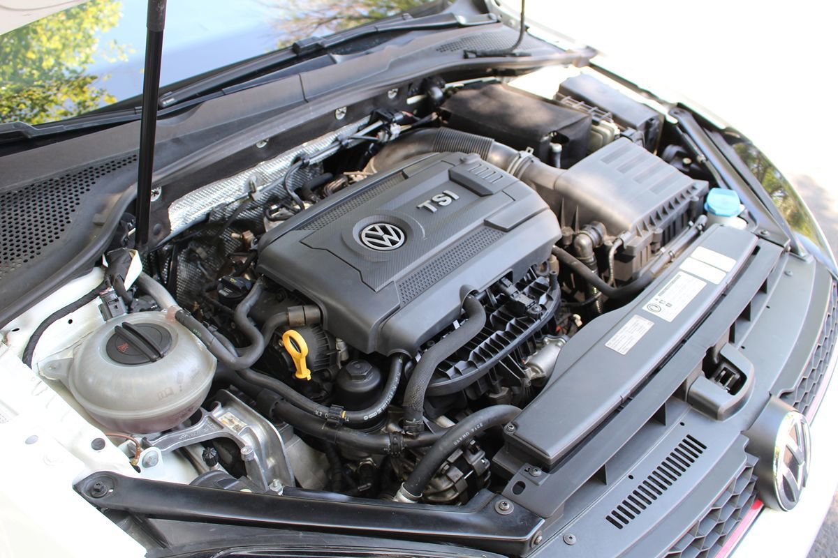 Used 2015 Volkswagen GTI Autobahn image 60