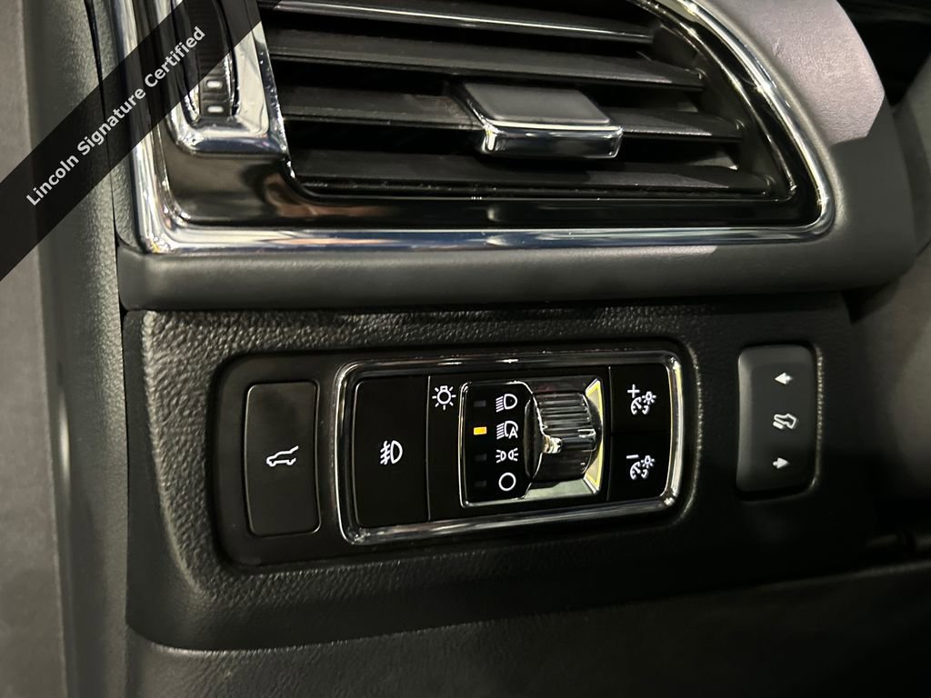 Certified 2023 Lincoln Navigator Black Label AWD/4WD image 22