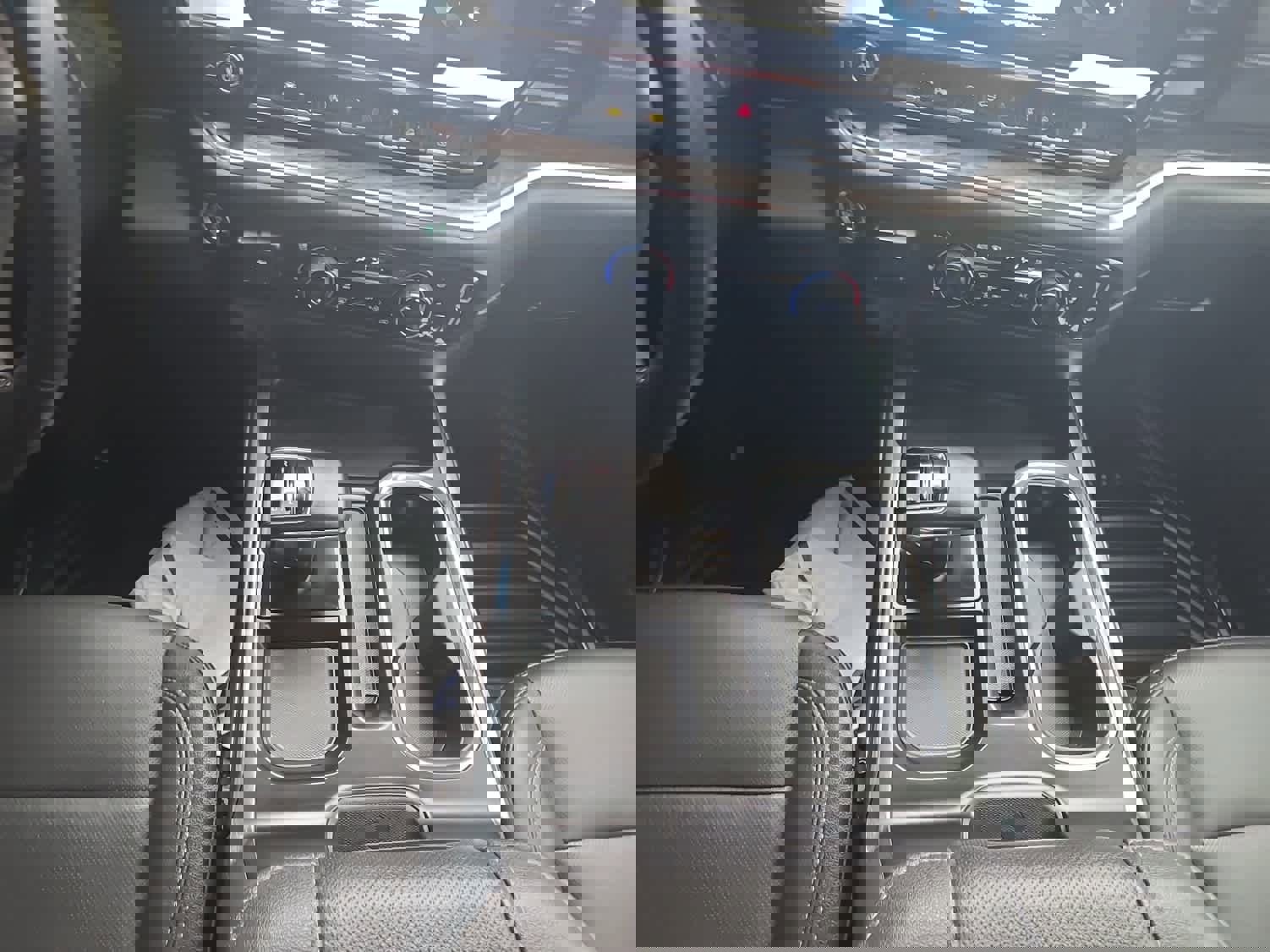 Used 2024 Chevrolet Silverado 1500 LTZ w/ Technology Package image 14