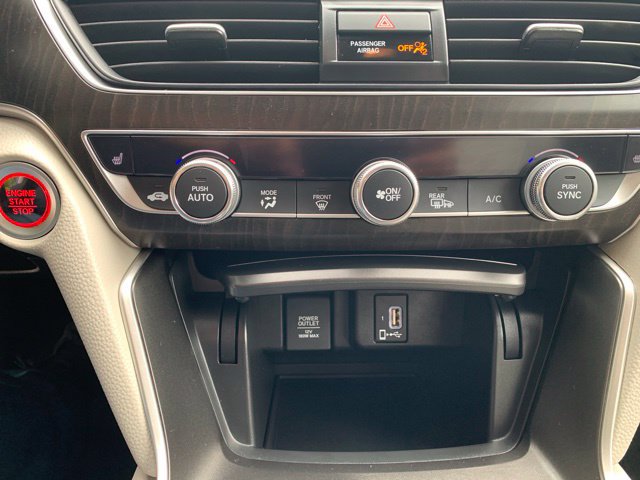 Used 2020 Honda Accord EX image 31