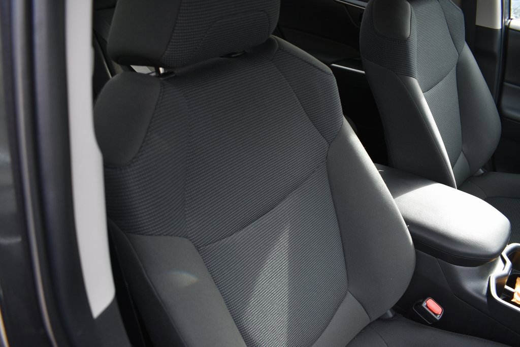 Used 2025 Toyota RAV4 LE image 23