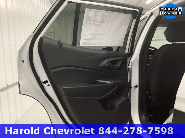 Used 2025 Chevrolet Trax LT w/ LT Convenience Package image 12