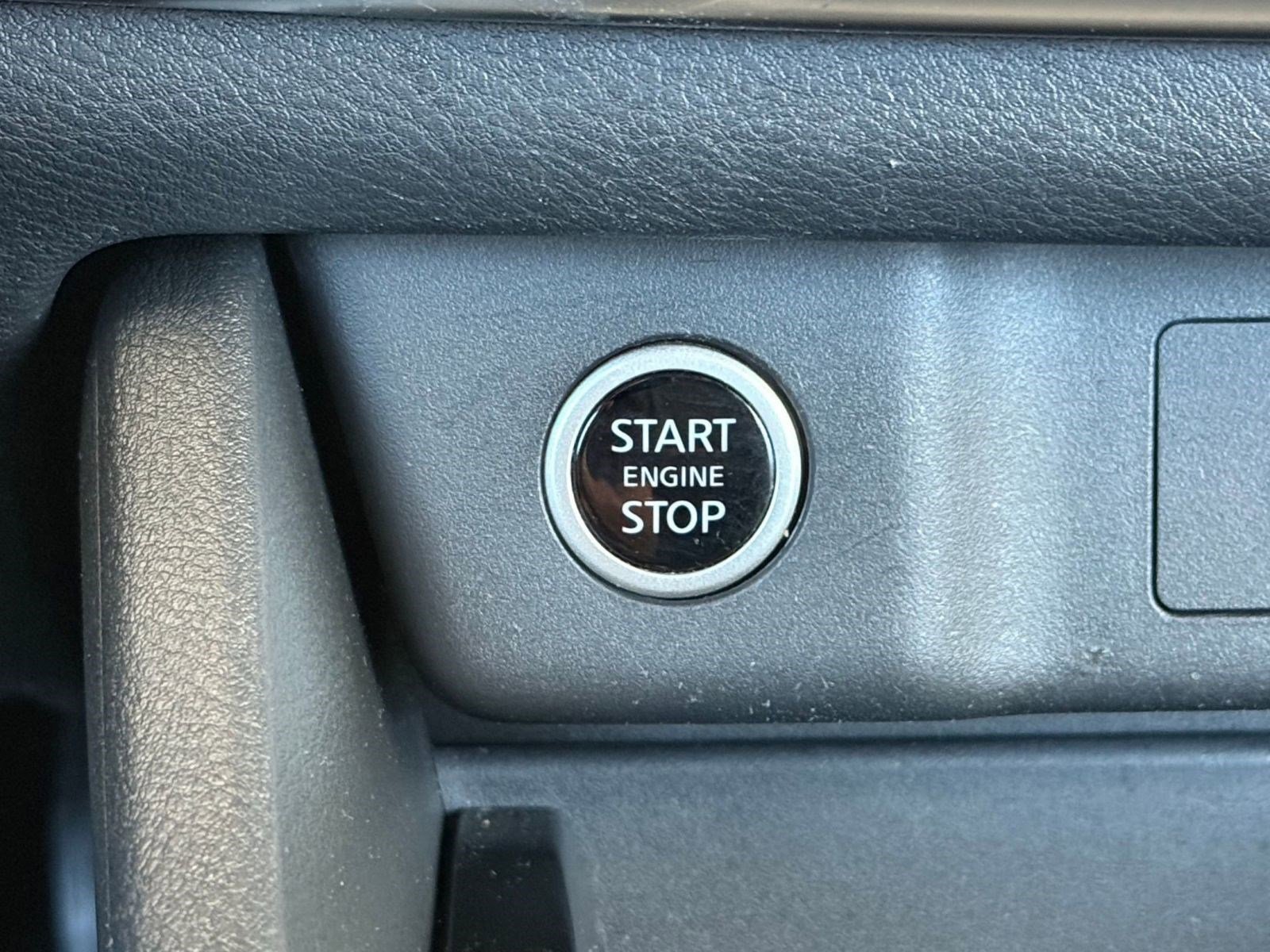 Used 2022 Nissan Rogue S FWD image 28