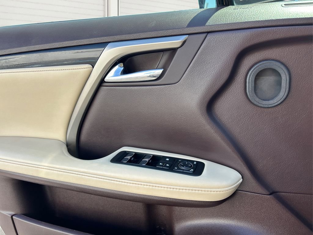 Used 2020 Lexus RX 350 FWD w/ Accessory Package image 17