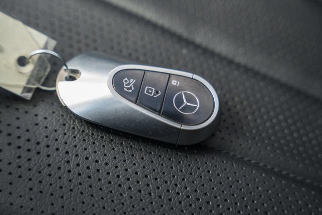 Certified 2022 Mercedes-Benz S 500 4MATIC w/ AMG Line Package image 35