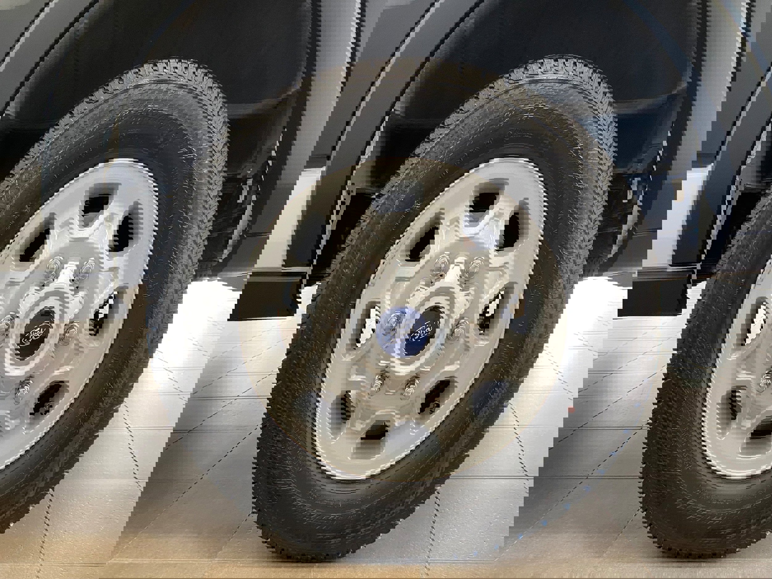 Certified 2025 Ford Transit 350 XLT image 25