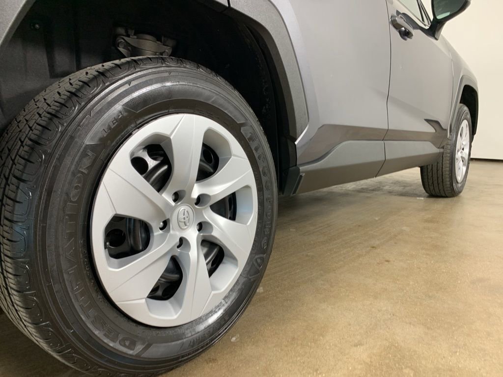 Used 2024 Toyota RAV4 LE image 9