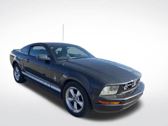 Used 2007 Ford Mustang Deluxe image 8