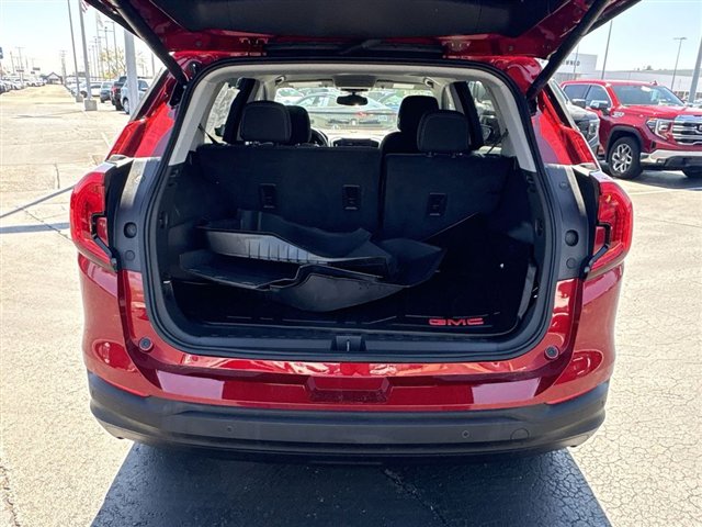 Certified 2023 GMC Terrain SLE w/ Driver Convenience Package FWD image 24