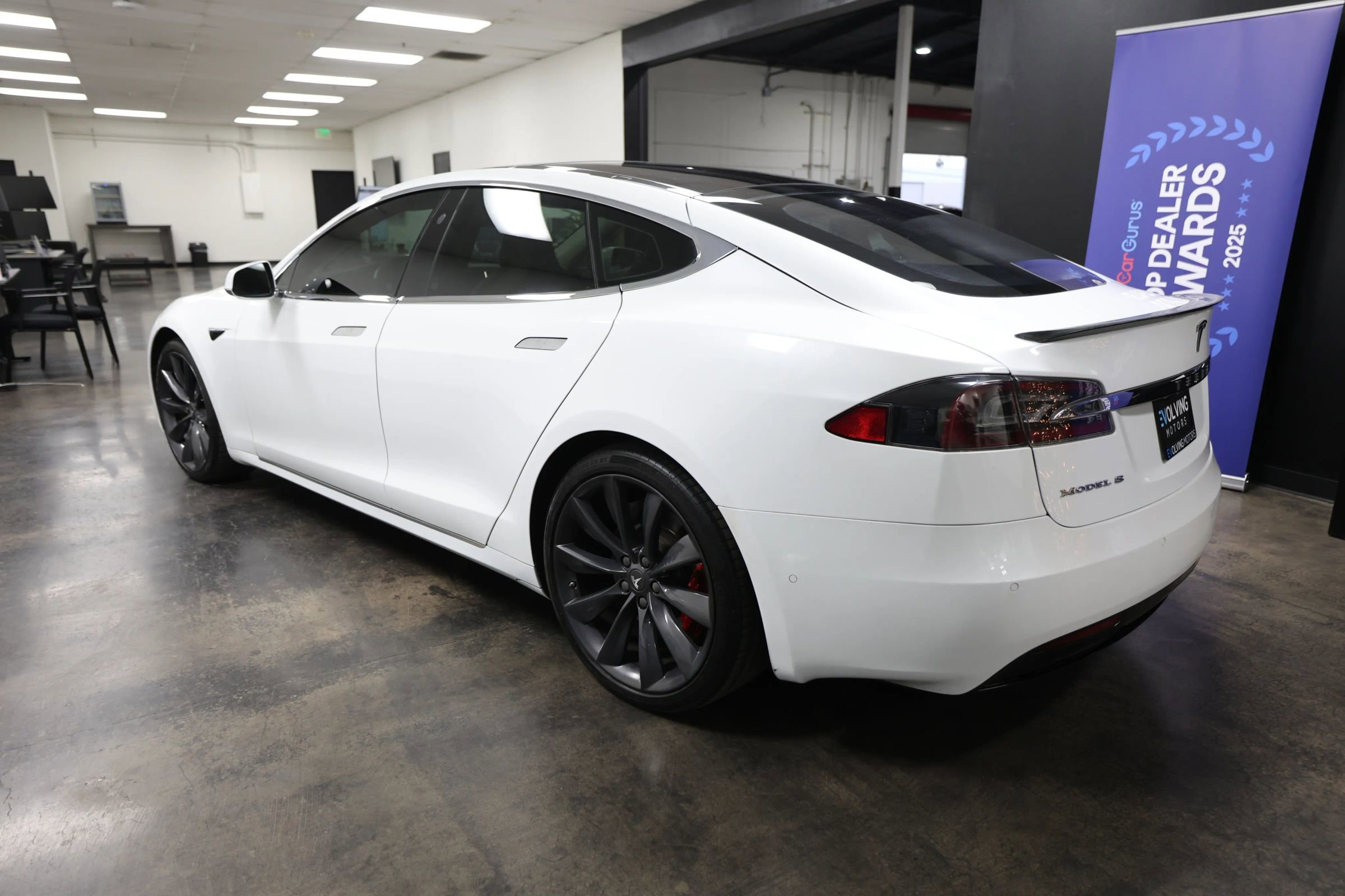 Used 2017 Tesla Model S P100D image 8