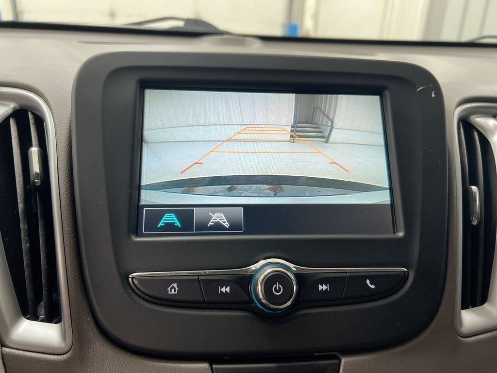 Used 2017 Chevrolet Malibu LS FWD image 15