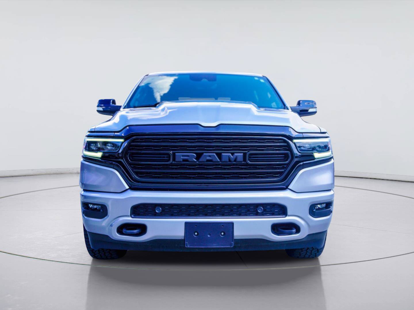 Used 2022 RAM 1500 Limited w/ Night Edition AWD/4WD image 3