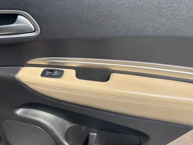 Used 2020 Dodge Durango SXT image 37