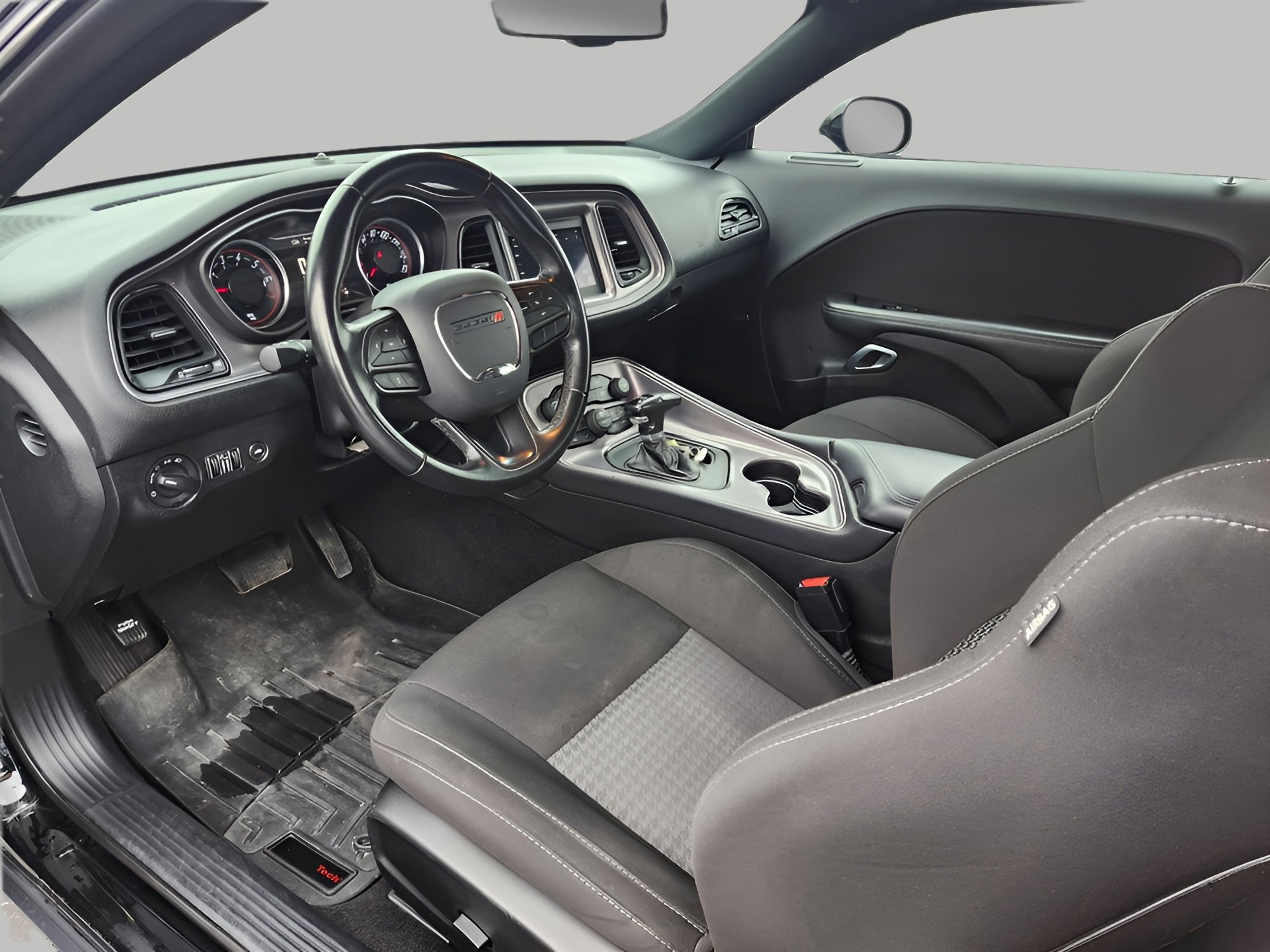 Used 2023 Dodge Challenger GT image 13