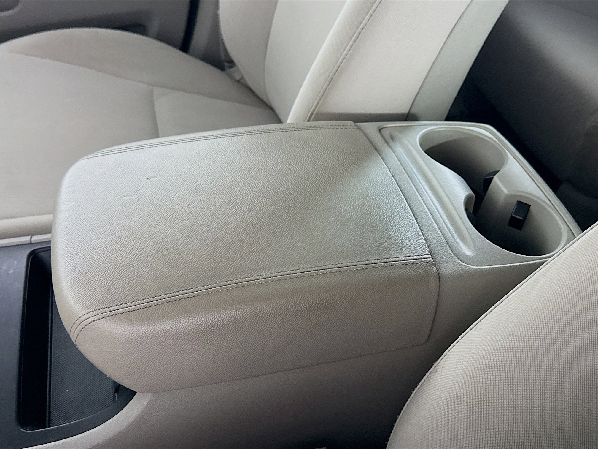 Used 2019 Kia Sedona LX image 18