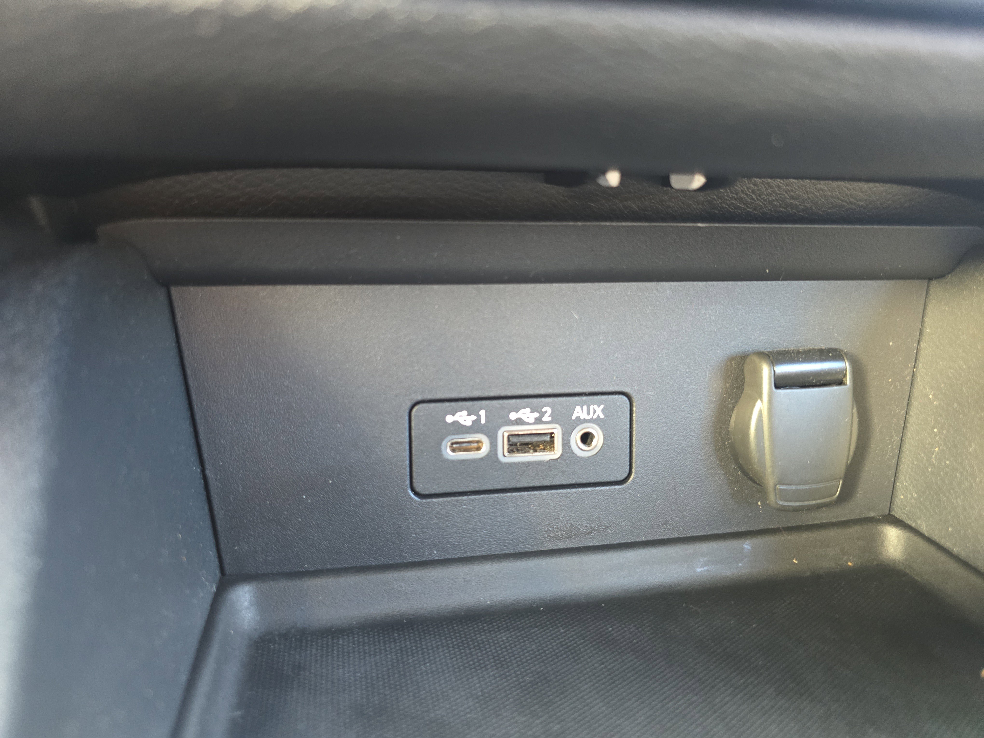 Used 2020 Nissan Sentra SV image 30