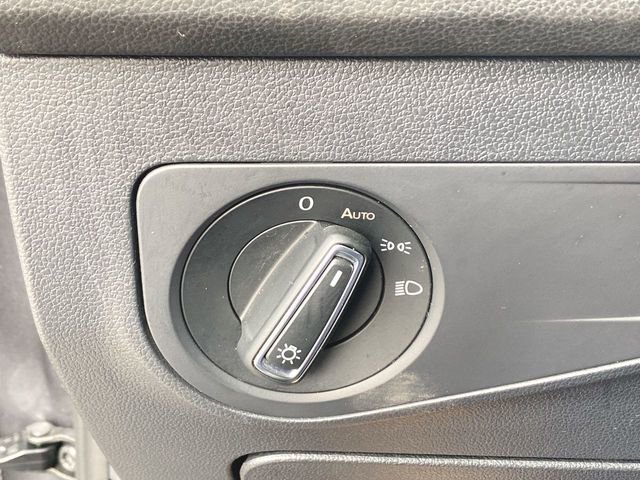 Used 2024 Volkswagen Tiguan SE image 17