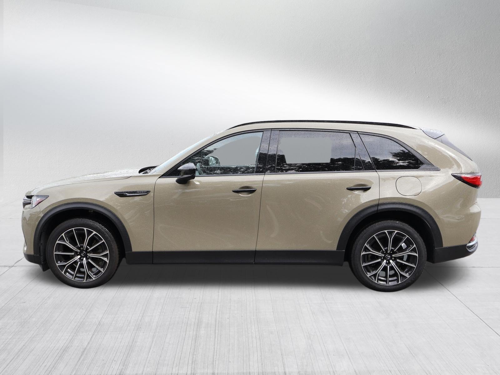 Used 2025 MAZDA CX-70 Plug-In Hybrid w/ Premium Plus AWD/4WD image 4