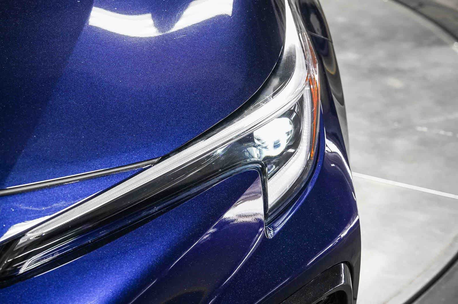 Certified 2025 Toyota Corolla SE w/ SE Premium Package FWD image 7