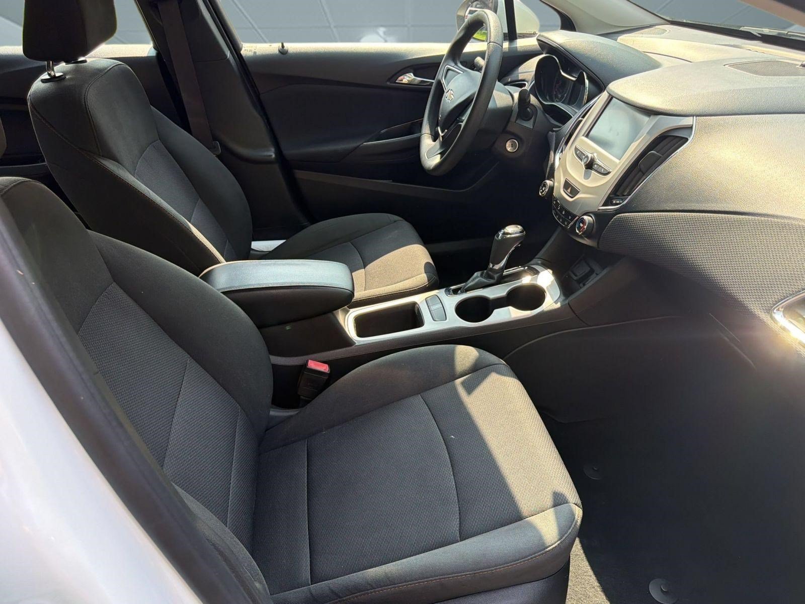 Used 2016 Chevrolet Cruze LS FWD image 25